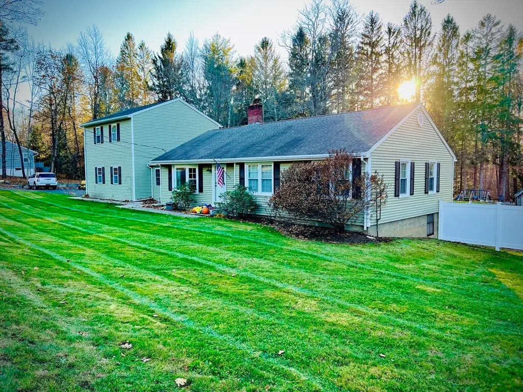 55 Pommogussett Rd, Rutland, MA 01543 - Image #1