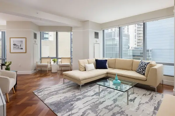 1 Avery St #12A, Boston, MA 02111