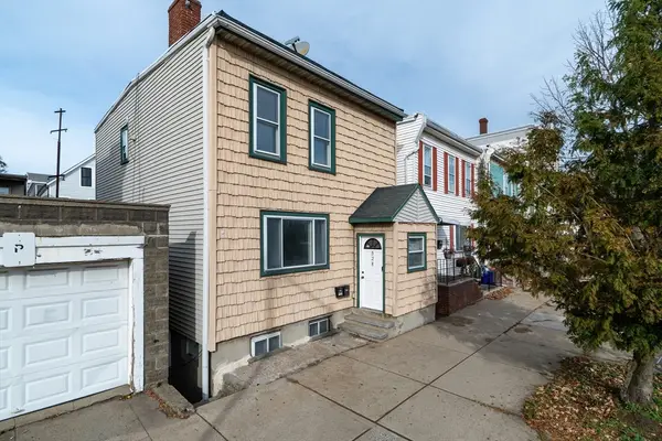528 Bennington St, Boston, MA 02128