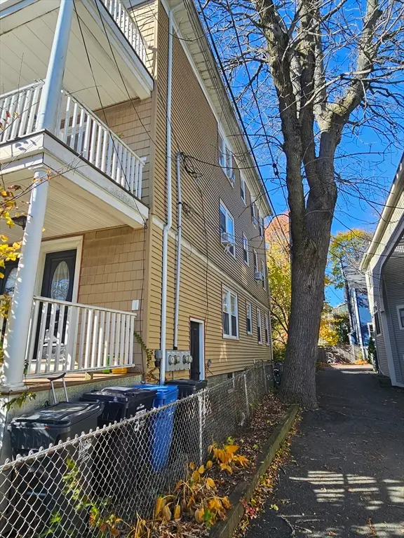 13 Roberts Rd, Cambridge, MA 02138 - Image #3