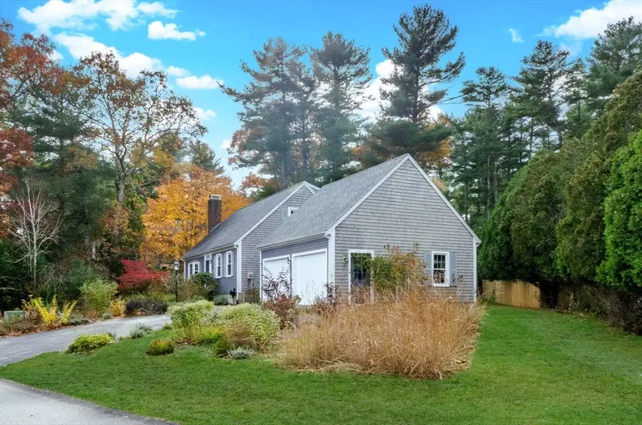 11 Joanne Dr, Marion, MA 02738 - Image #3