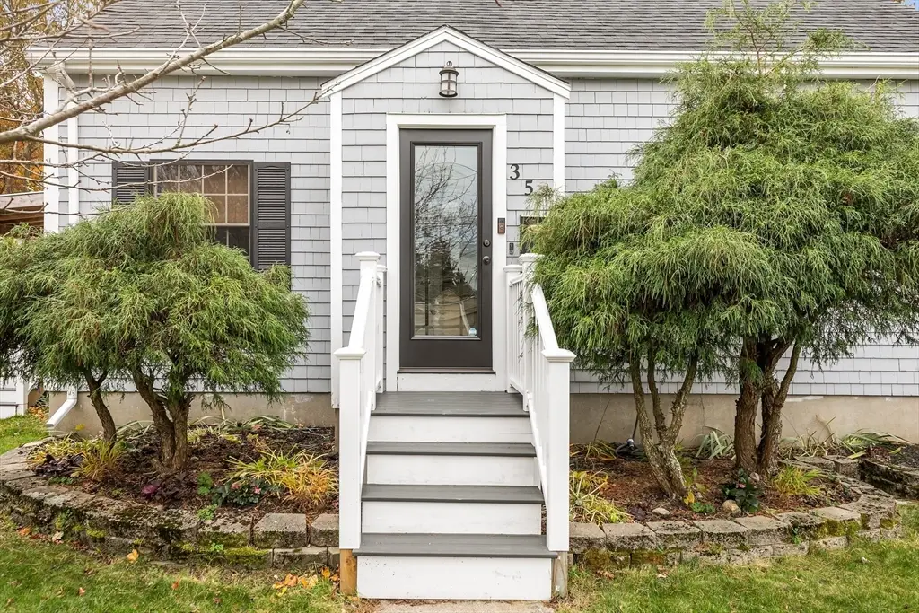 35 Hambly, Tiverton, RI 02878 - Image #1