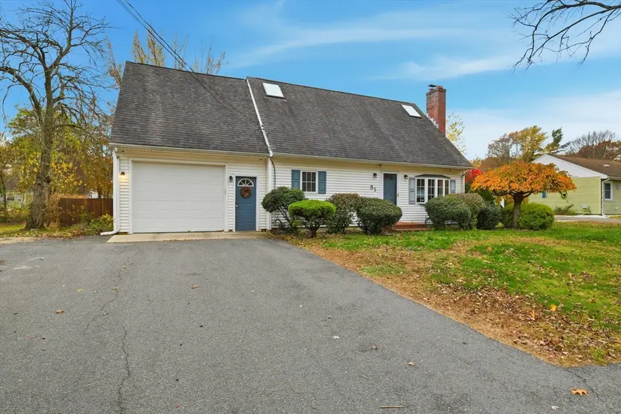 51 Merrell Dr, Agawam, MA 01001 - Image #2