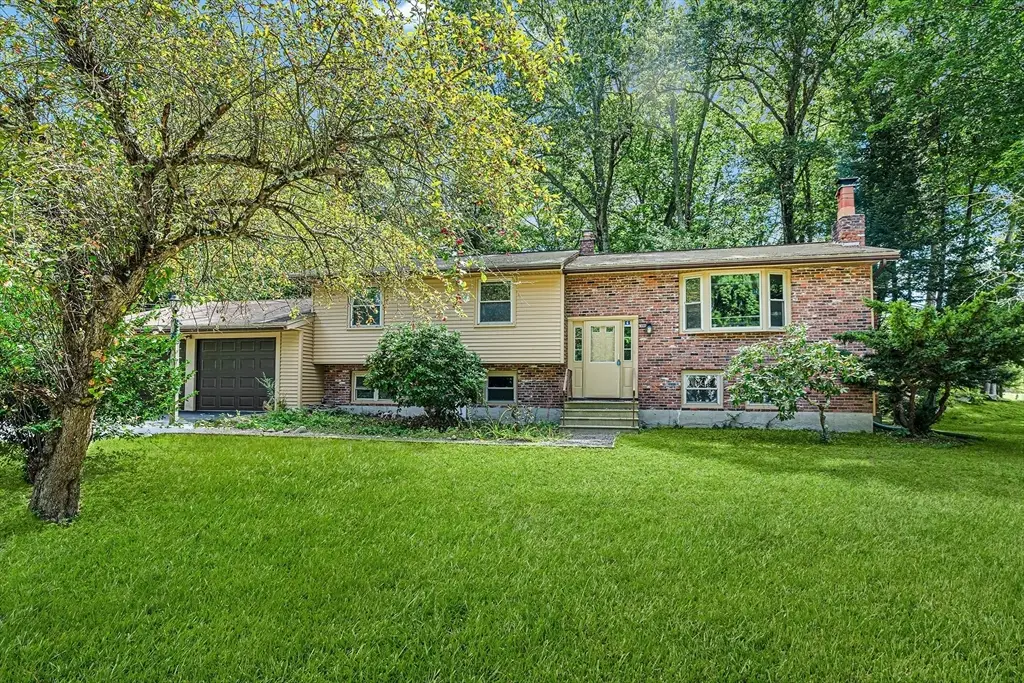 6 Sierra Dr, Chelmsford, MA 01824 - Image #1