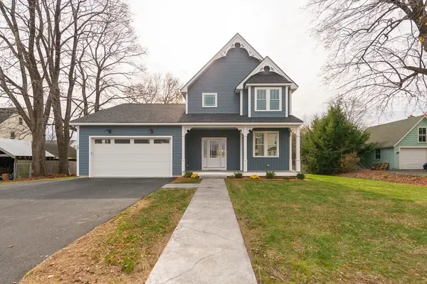 10 Pleasant St, Templeton, MA 01468