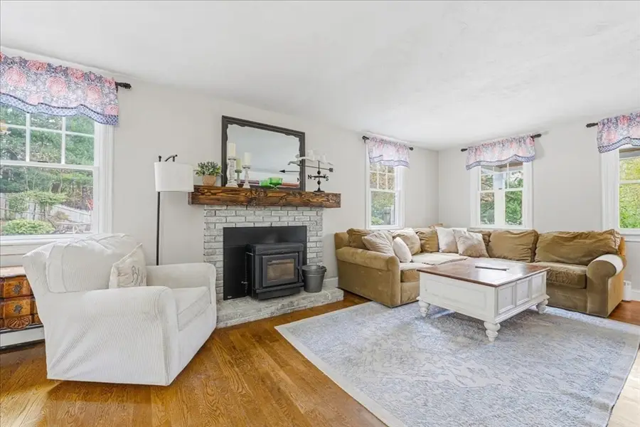 2 Clinton Ter, Kingston, MA 02364 - Image #3