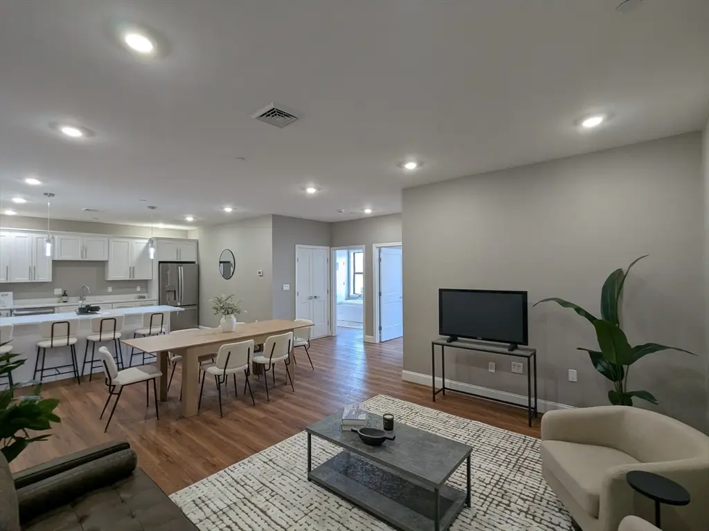 13 Nahant Street #4B, Lynn, MA 01902 - Image #1