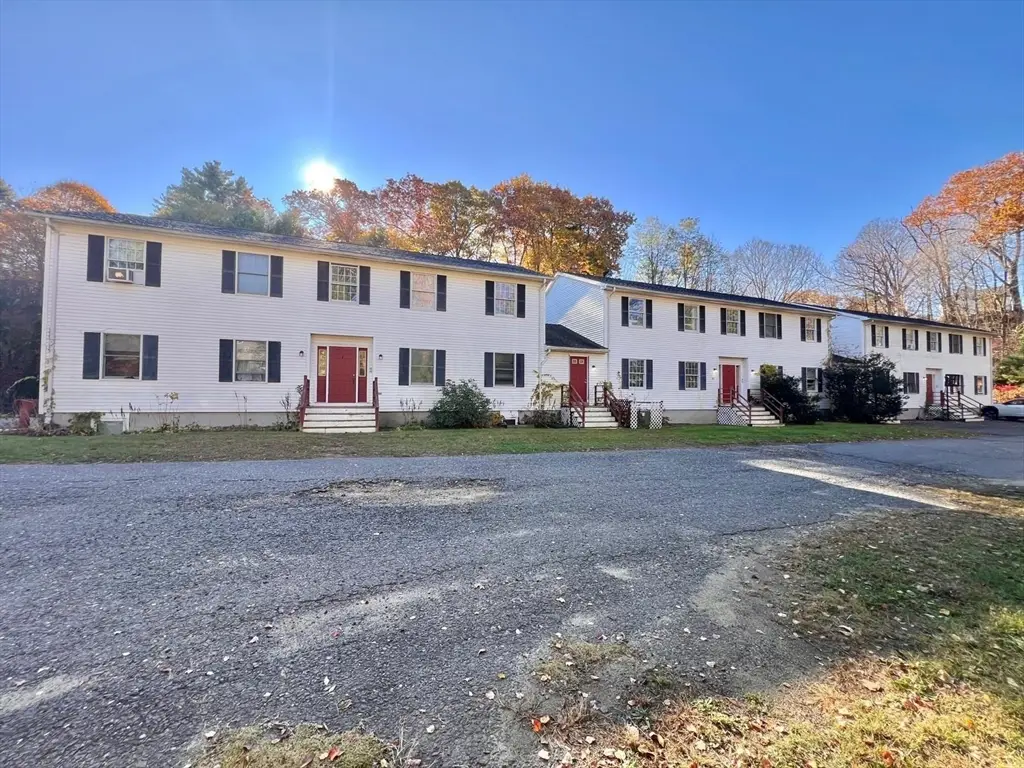 152 Southbridge Rd #3D, Warren, MA 01585 - Image #1