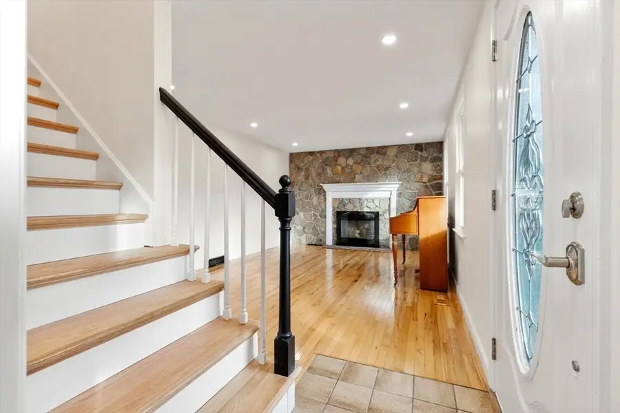 18 Whitehead, Lowell, MA 01852 - Image #2