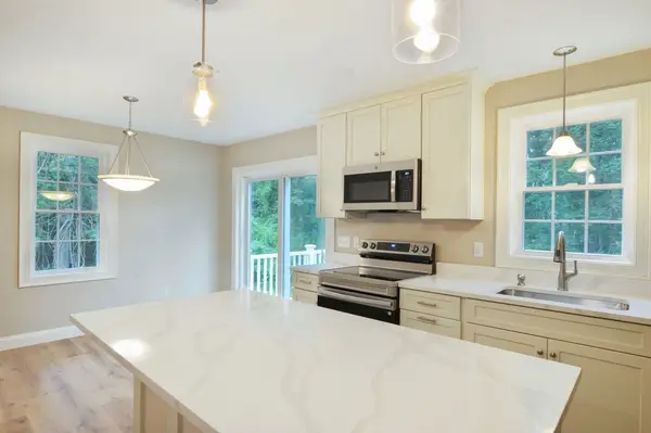 137 Highland, Middleboro, MA 02346