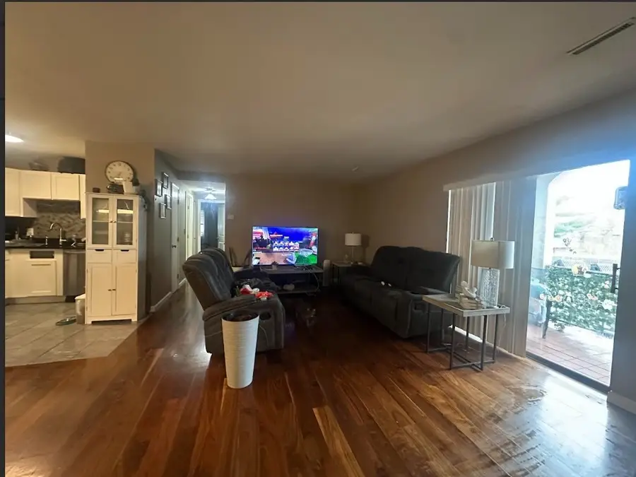 685 Oak St #4-8, Brockton, MA 02301 - Image #2