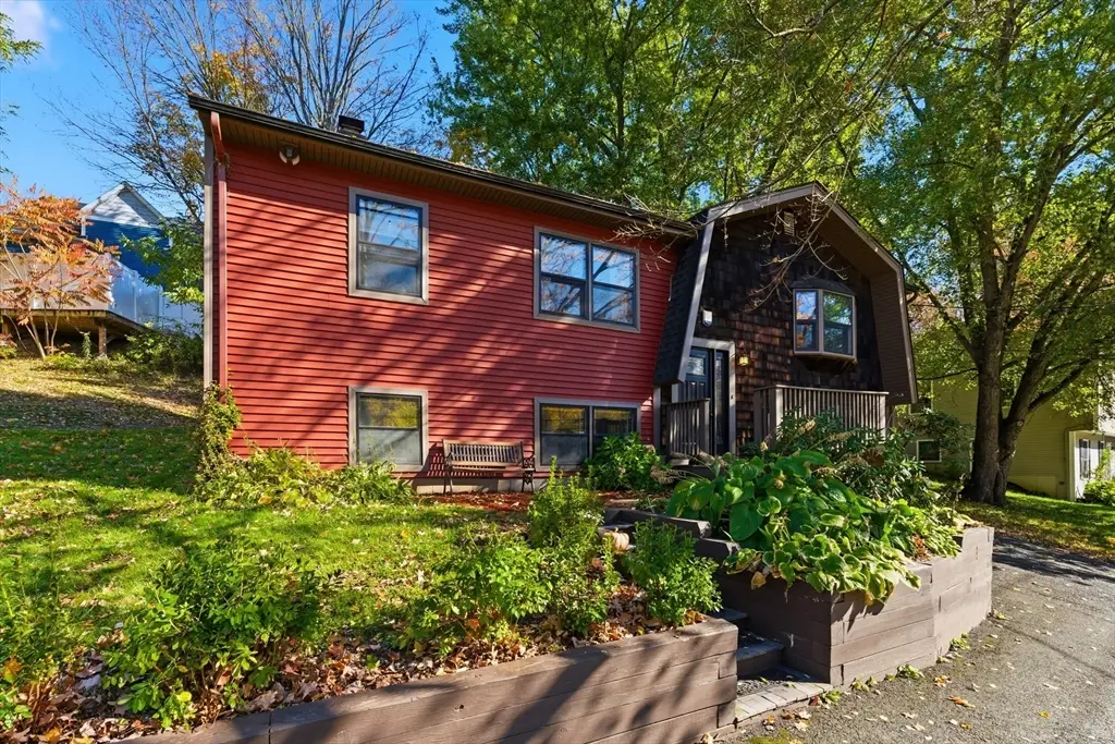 162 Pendleton Ave, Chicopee, MA 01020 - Image #1