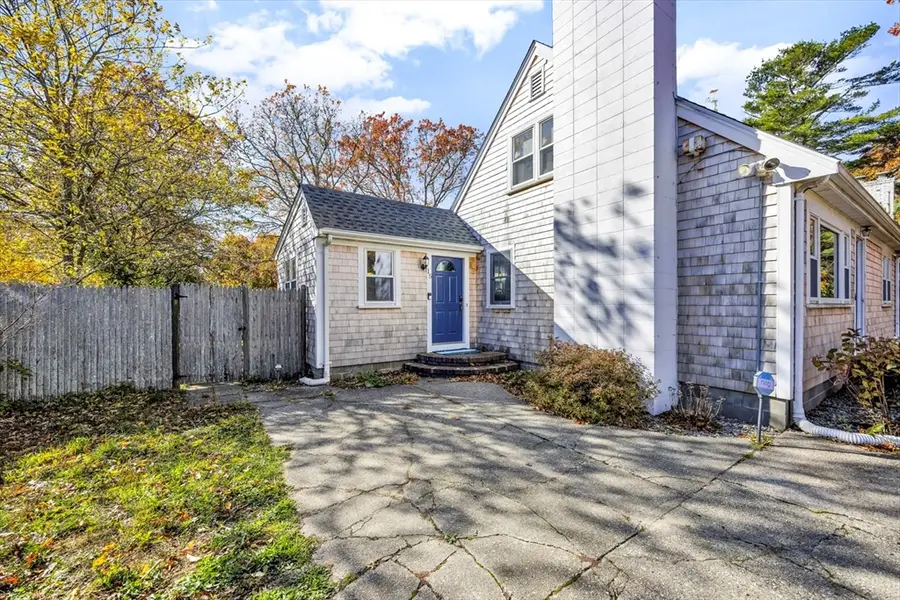 15 Pershing Dr, East Falmouth, MA 02536 - Image #2