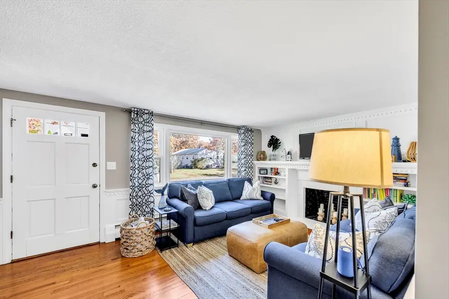 15 Pershing Dr, East Falmouth, MA 02536 - Image #3