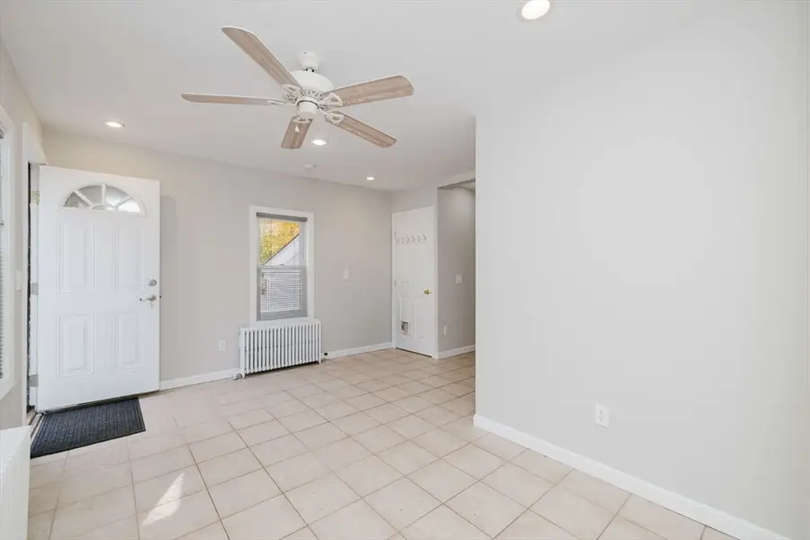 6 Makepeace Ave, Taunton, MA 02780 - Image #3