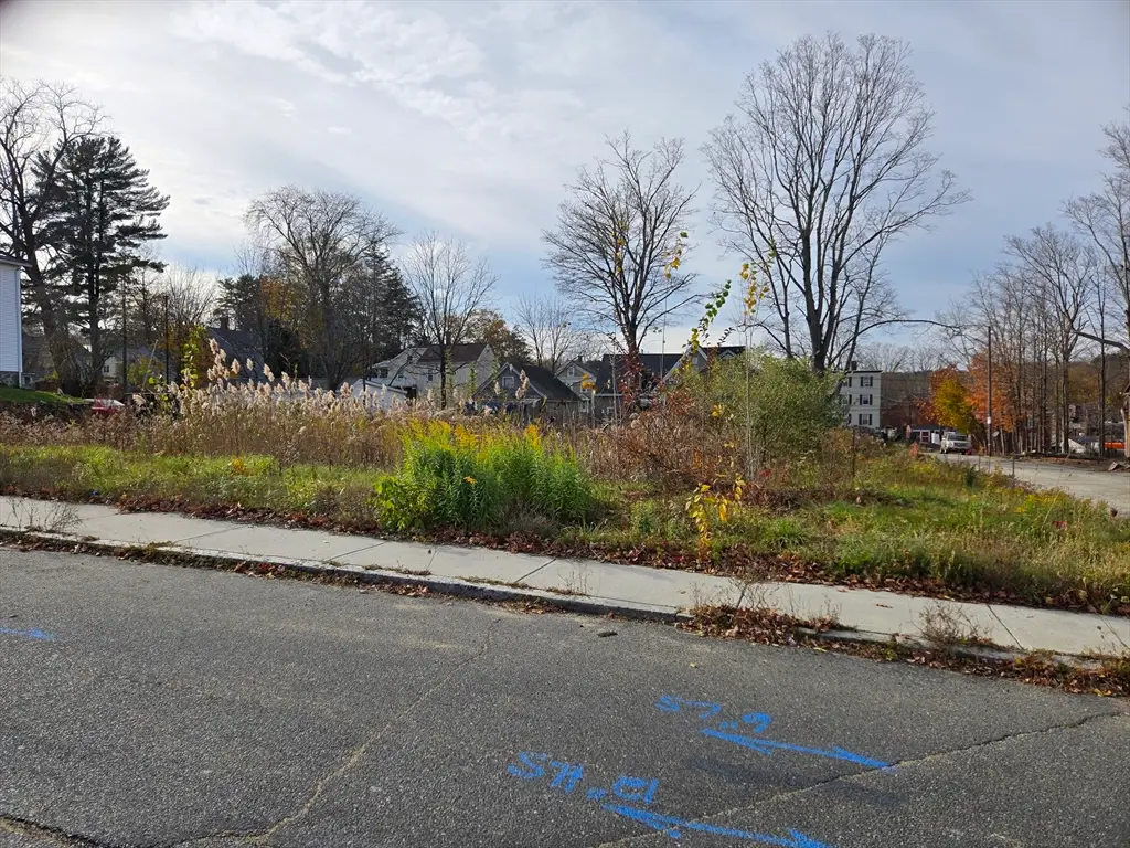 20 Sayles St, Southbridge, MA 01550 - Image #1