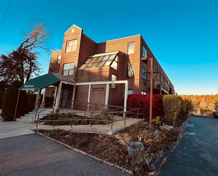 605 Eastern Ave #211, Lynn, MA 01902 - Image #2