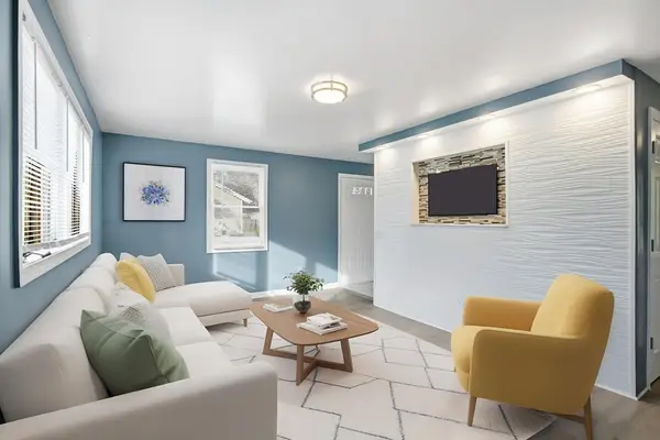 19 Emily St, Springfield, MA 01109