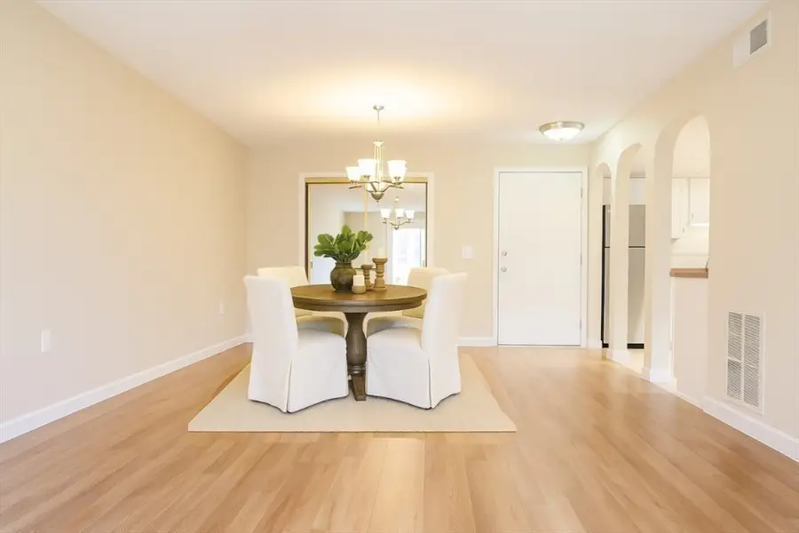 18 Shadowbrook Ln #17, Milford, MA 01757 - Image #3