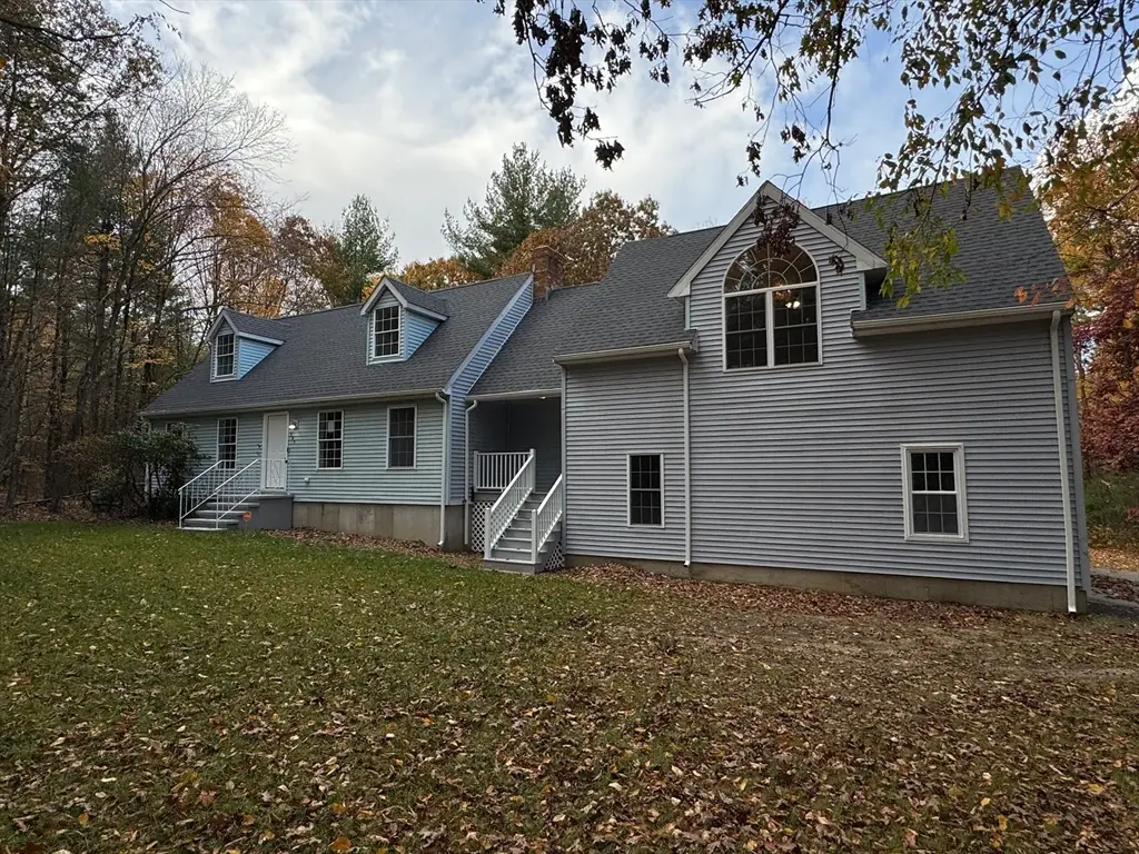 395 High St, Uxbridge, MA 01569 - Image #1