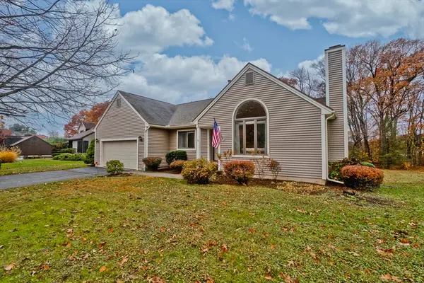 36 Cottonwood Ln, Agawam, MA 01001