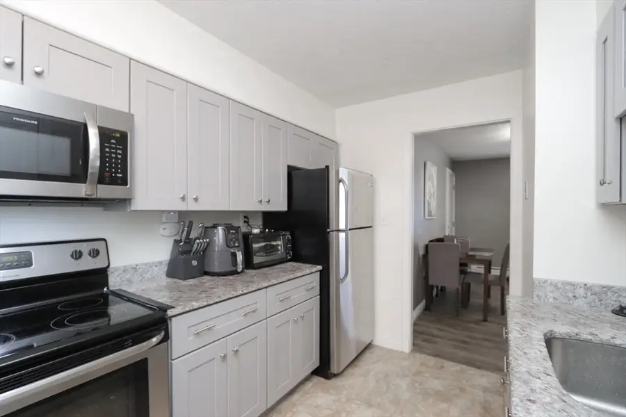 29 Meadowlark Ln #29, Chicopee, MA 01022 - Image #3