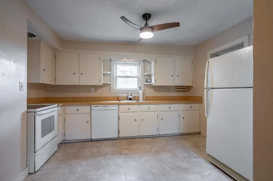 45 Wildwood Ave, Worcester, MA 01603 - Image #3