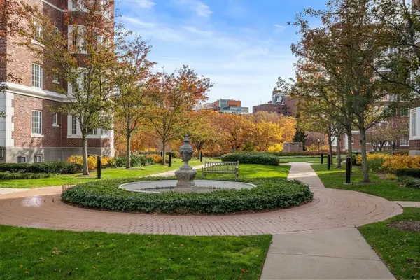 20 Chapel St #APH4, Brookline, MA 02446