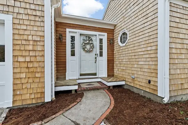 95 Center, Dennis, MA 02660