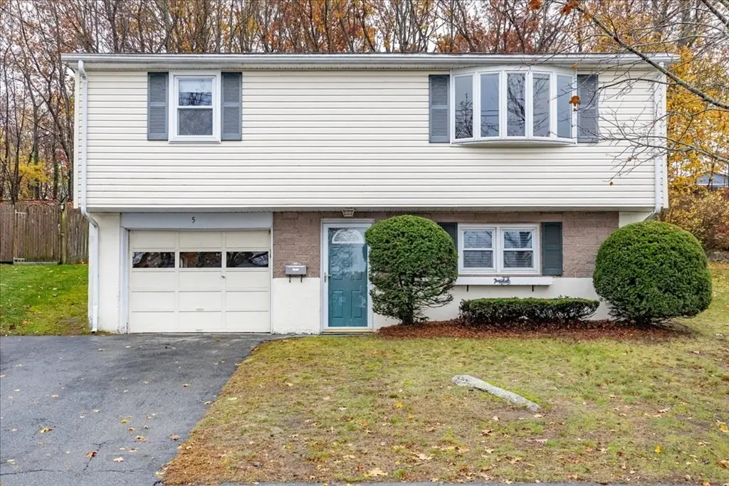 5 Louis Rd, Peabody, MA 01960 - Image #1