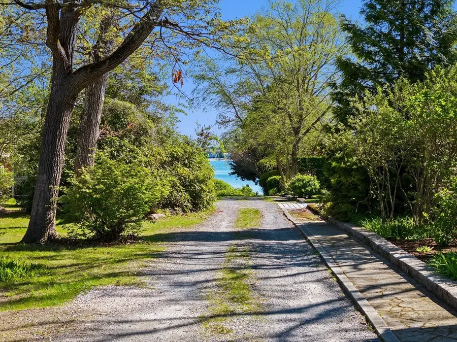 13 Converse Rd, Marion, MA 02738 - Image #2