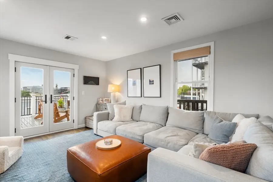 270 Bunker Hill St #4, Boston, MA 02129 - Image #2