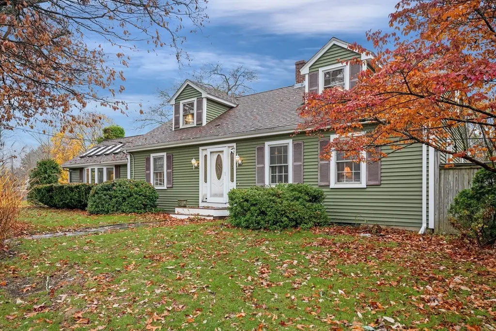 8 N Walker St, Taunton, MA 02780 - Image #1