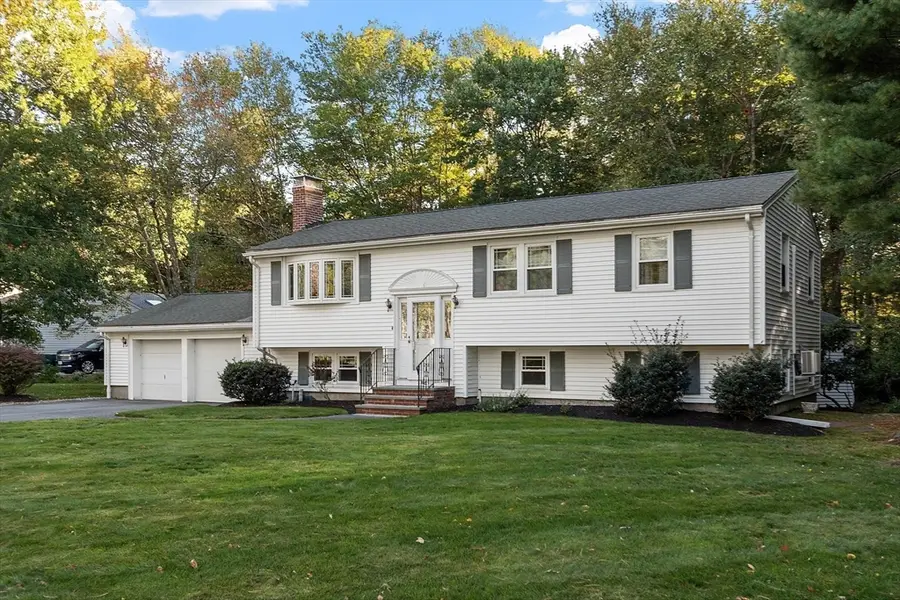 100 Fairwood Dr, Pembroke, MA 02359 - Image #2