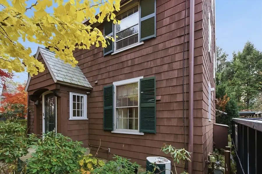 12-14 Gray Gardens W, Cambridge, MA 02138 - Image #2