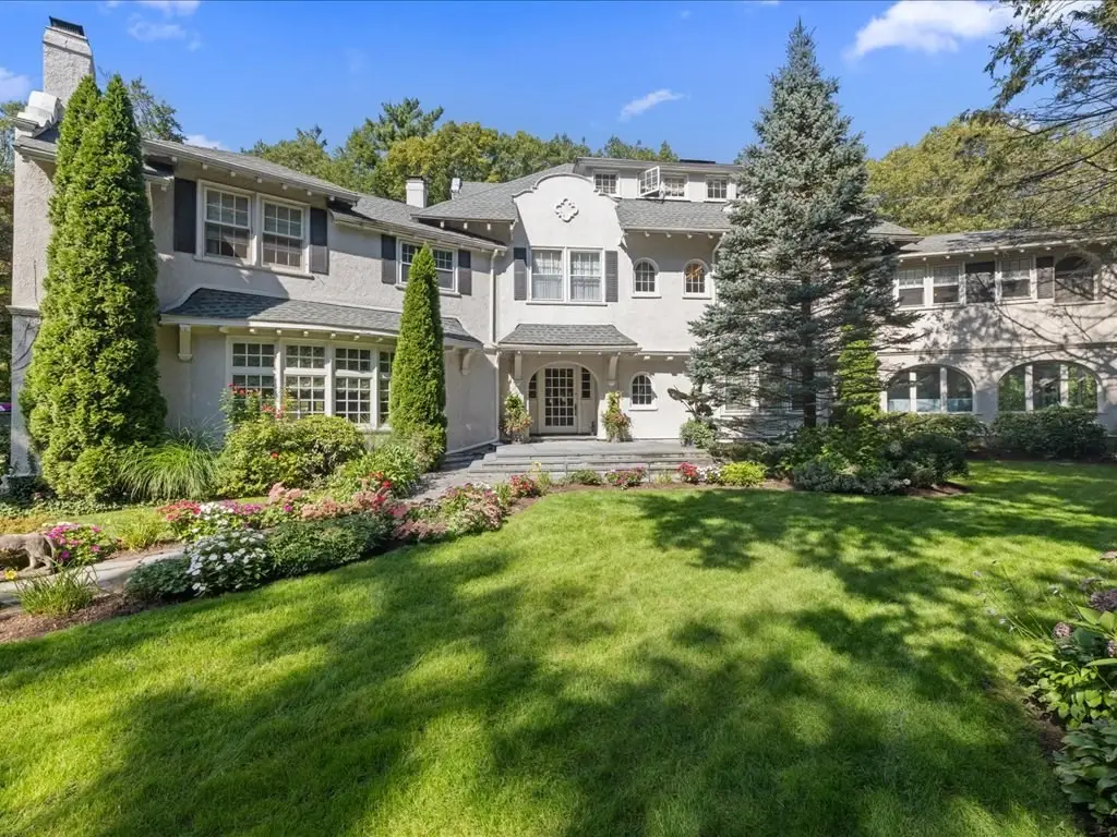 142 Crafts Road, Brookline, MA 02467 - Image #1