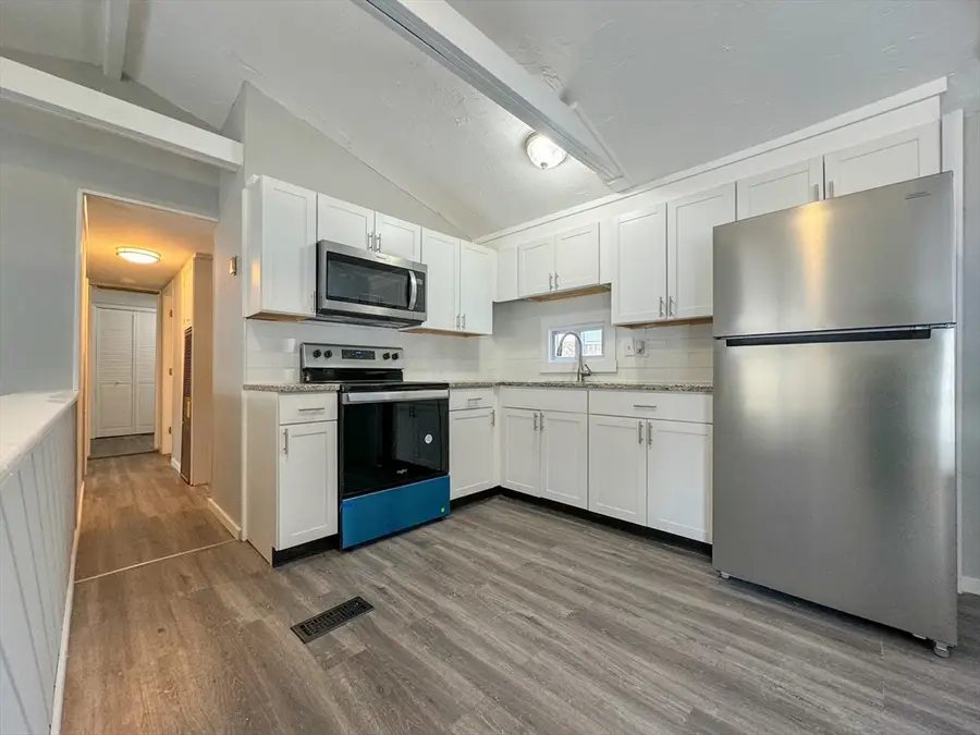 16 School House Cross Rd, Brookfield, MA 01506 - Image #3