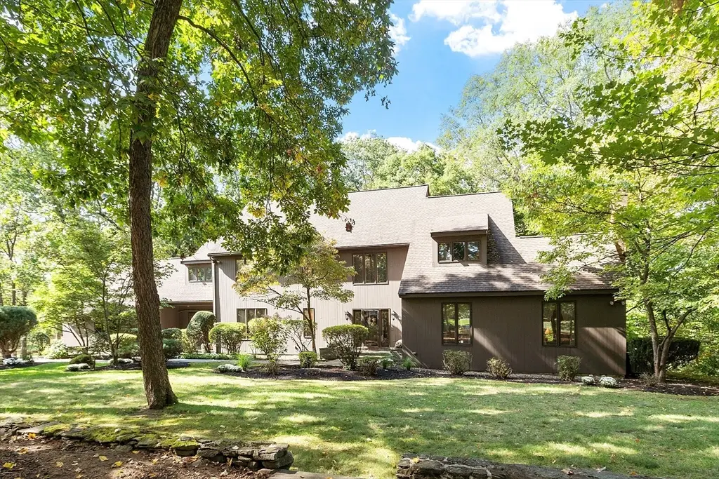 35 Bonny Ln, North Andover, MA 01845 - Image #1