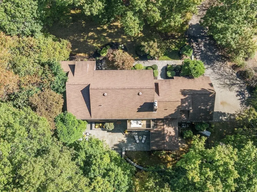 35 Bonny Ln, North Andover, MA 01845 - Image #3