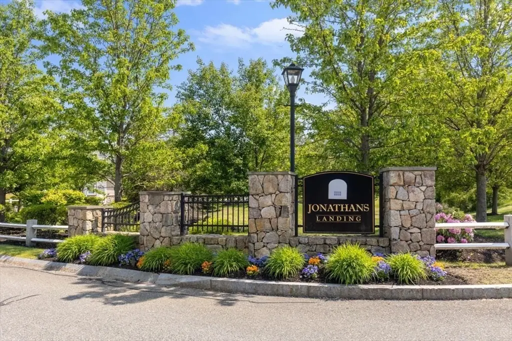 414 John Mahar Hwy #A402, Braintree, MA 02184 - Image #1
