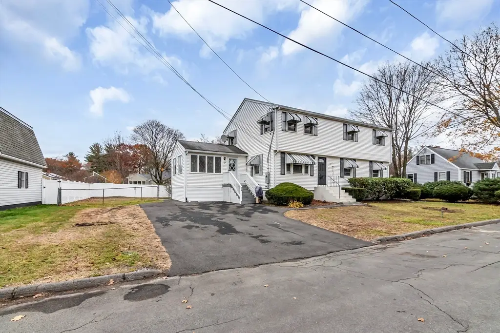 35 Stillwater Rd, Methuen, MA 01844 - Image #1