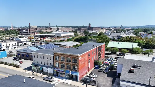 82 S Broadway, Lawrence, MA 01843