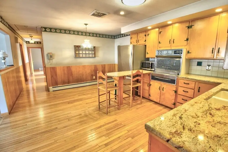 36 Miles St, Fitchburg, MA 01420 - Image #3