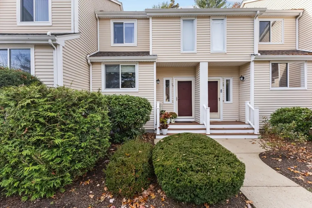 17 Gasllght Lane #17, Easton, MA 02356 - Image #1