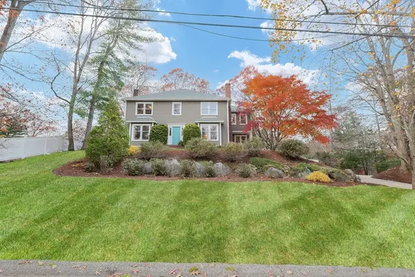 5 Old Wood Rd, North Attleboro, MA 02760