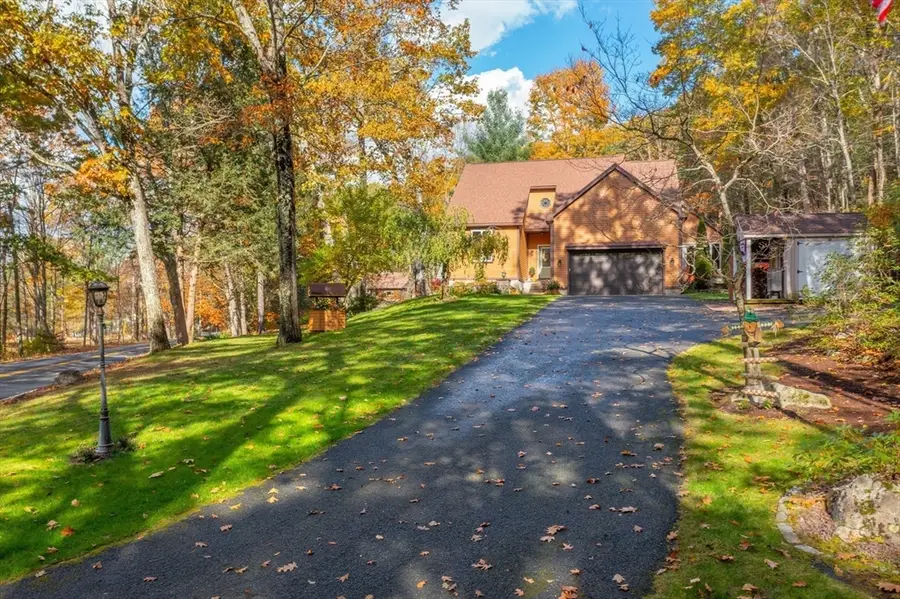 45 N Farms Rd, Haydenville, MA 01039 - Image #2