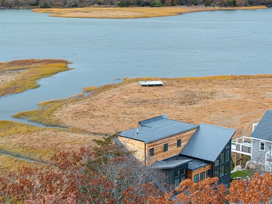 10 Chestnut Pl, Hingham, MA 02043 - Image #3