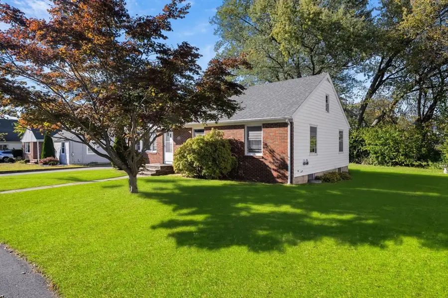 12 Oakland Ave, Johnston, RI 02919 - Image #3