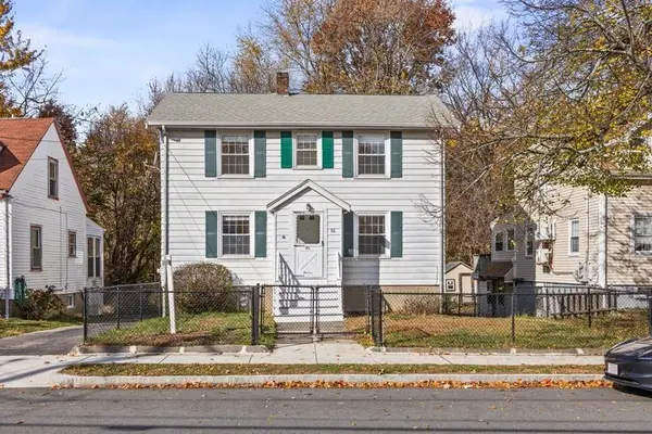 51 Brook Rd, Quincy, MA 02169