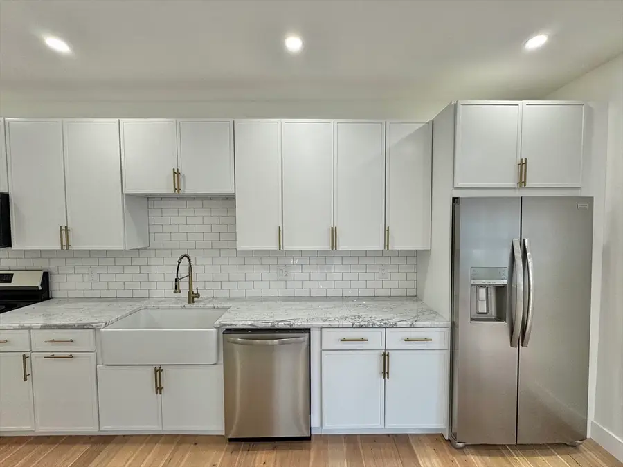 20 Broad St #6, Medway, MA 02053 - Image #3